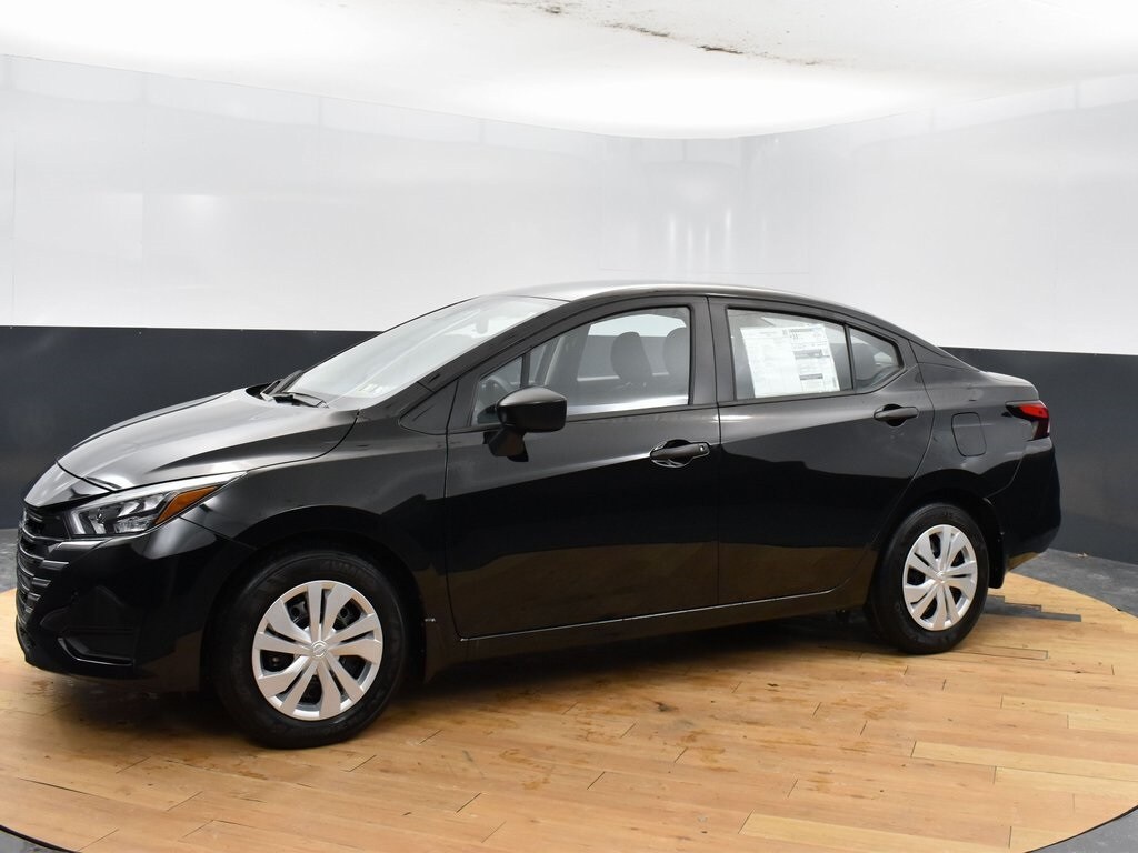2025 Nissan Versa 1.6 S photo 3