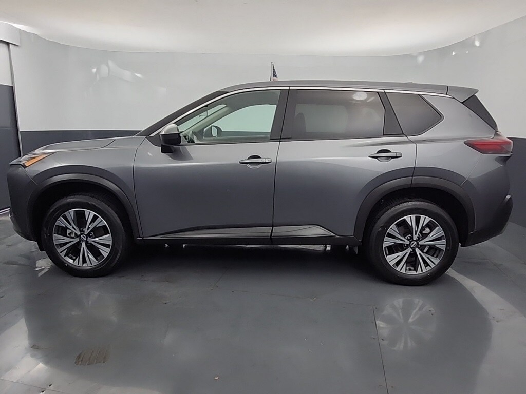 2023 Nissan Rogue SV photo 2