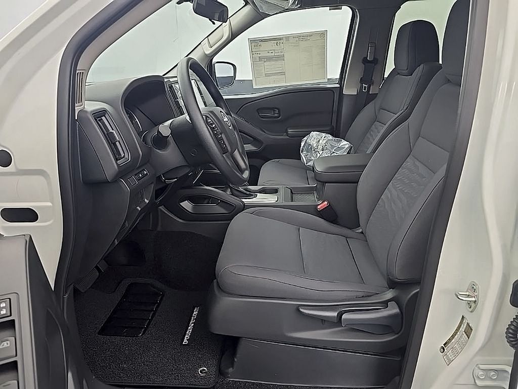 2026 Nissan Frontier S - Photo 18