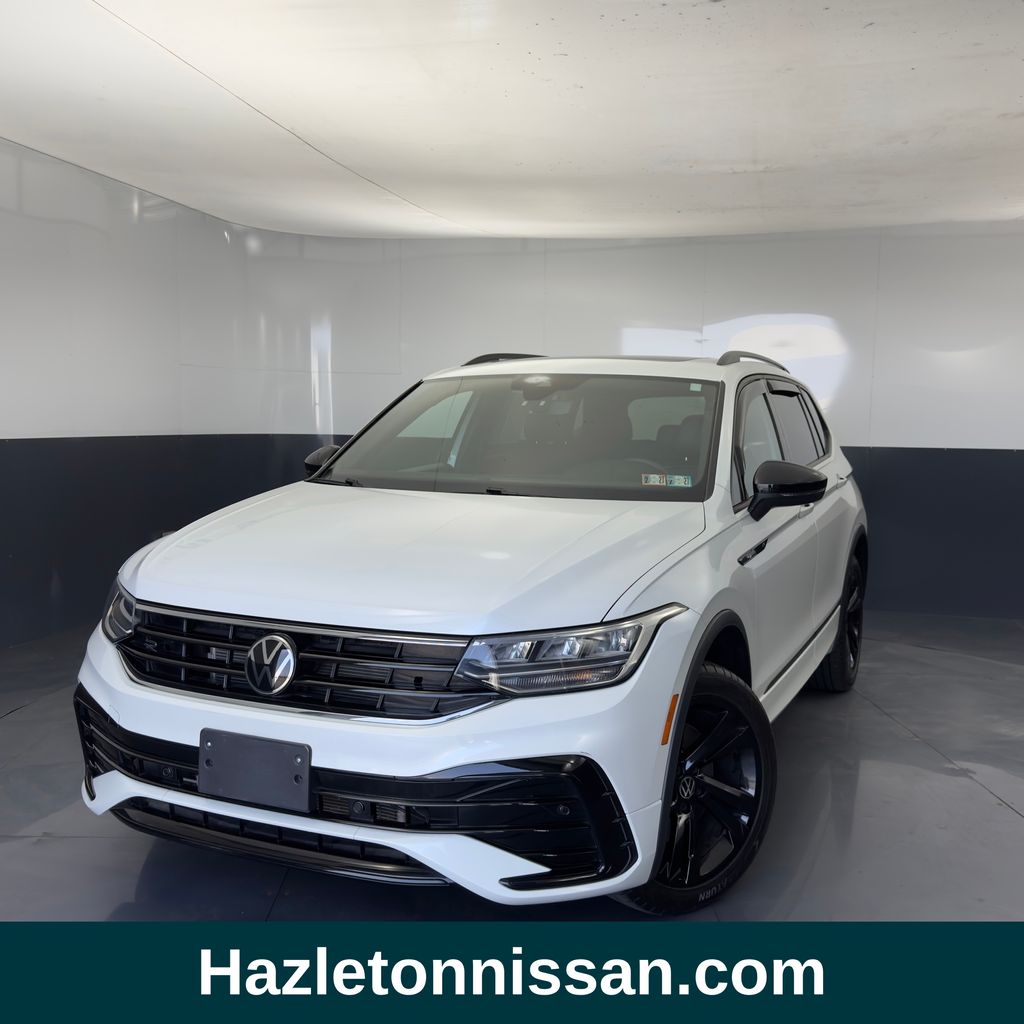 2023 Volkswagen Tiguan SE R-LINE BLACK