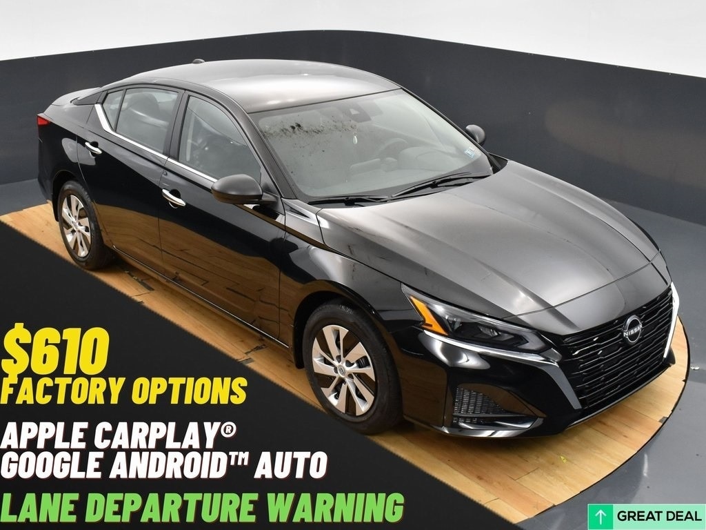 2025 Nissan Altima S's photo