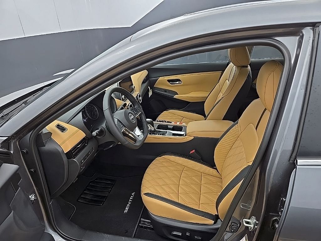 2025 Nissan Sentra SV - Photo 12