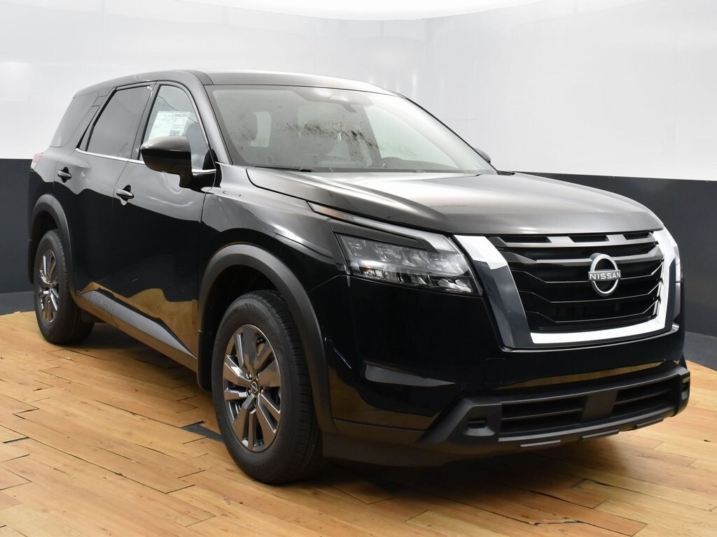 2025 Nissan Pathfinder S photo 2