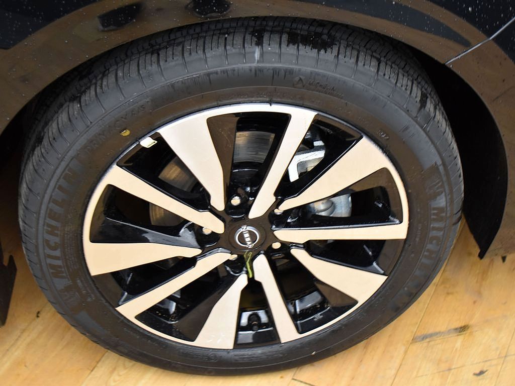 2025 Nissan Sentra SV - Photo 7