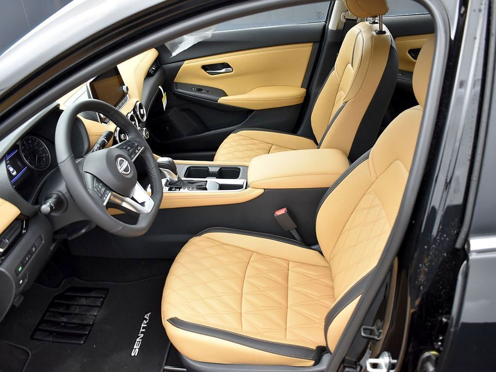 2025 Nissan Sentra SV - Photo 18