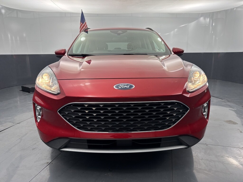 2022 Ford Escape SEL photo 2