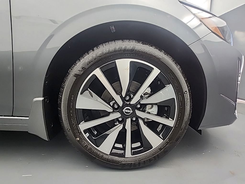 2025 Nissan Sentra SV - Photo 27
