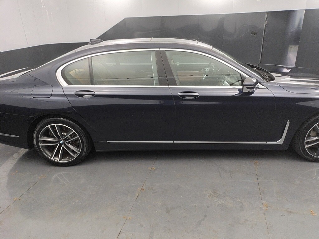 2020 Bmw 750i xDrive photo 3