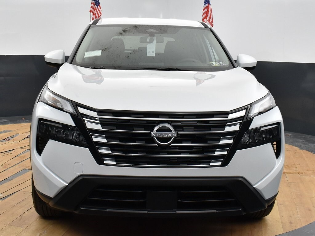 2025 Nissan Rogue SV photo 2