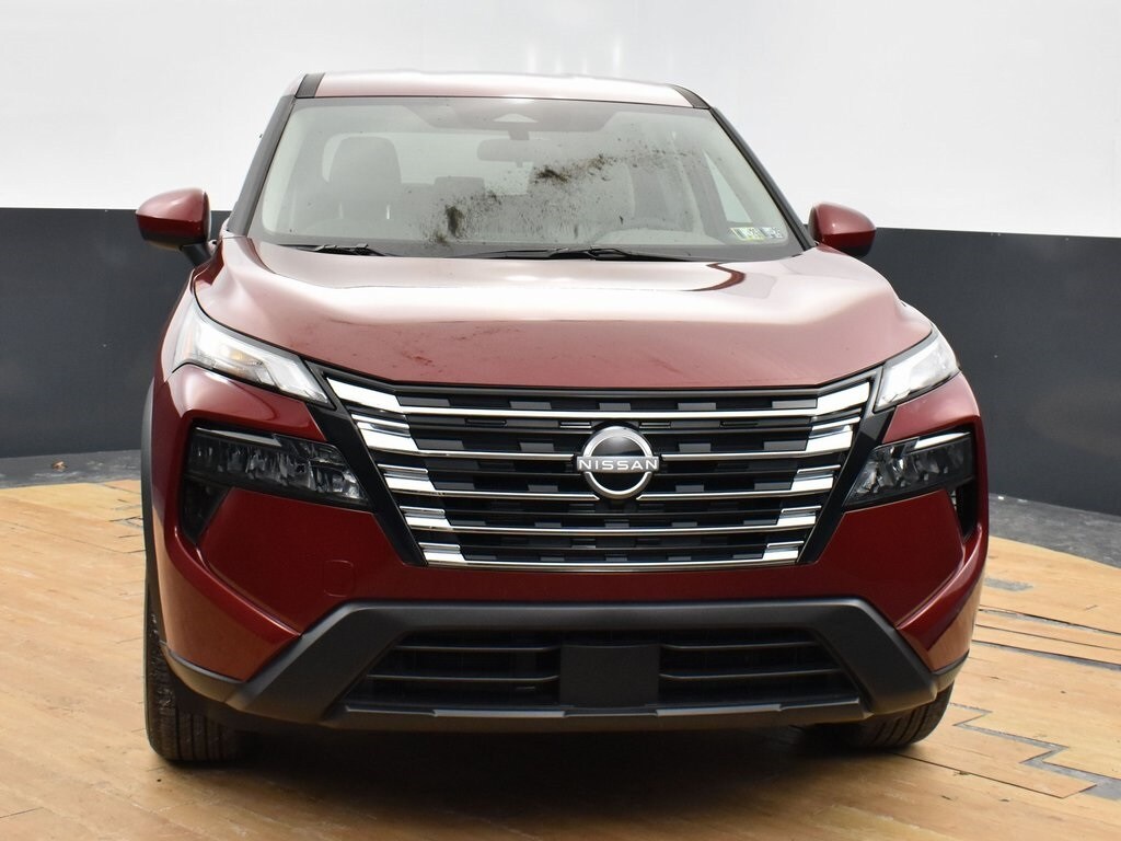 2025 Nissan Rogue SV photo 2