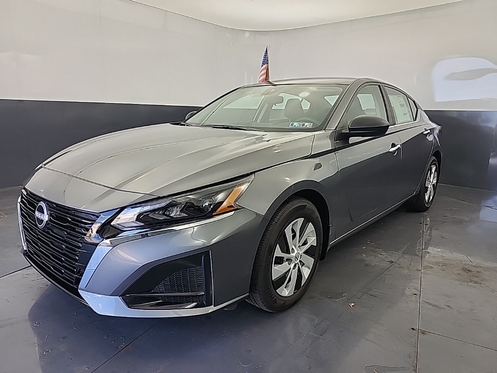New 2025 Nissan Altima S Sedan