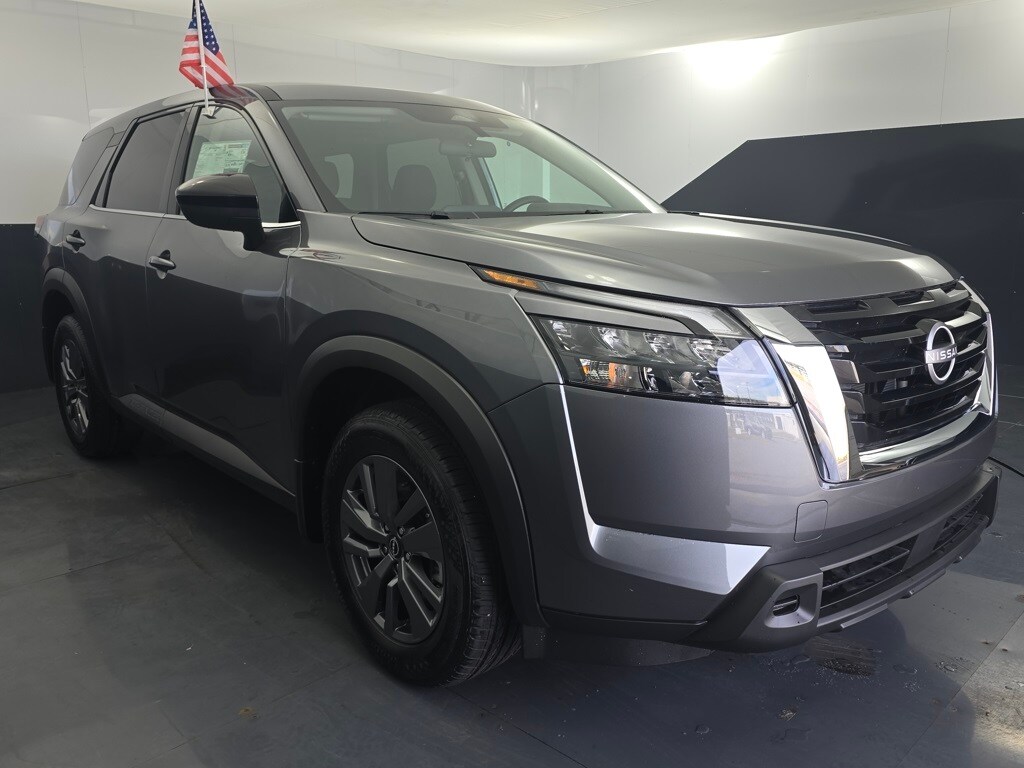 New 2025 Nissan Pathfinder S SUV