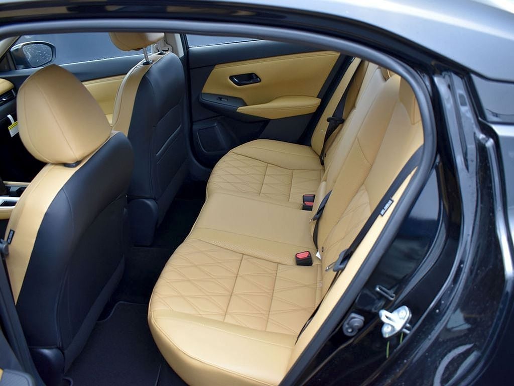 2025 Nissan Sentra SV - Photo 14