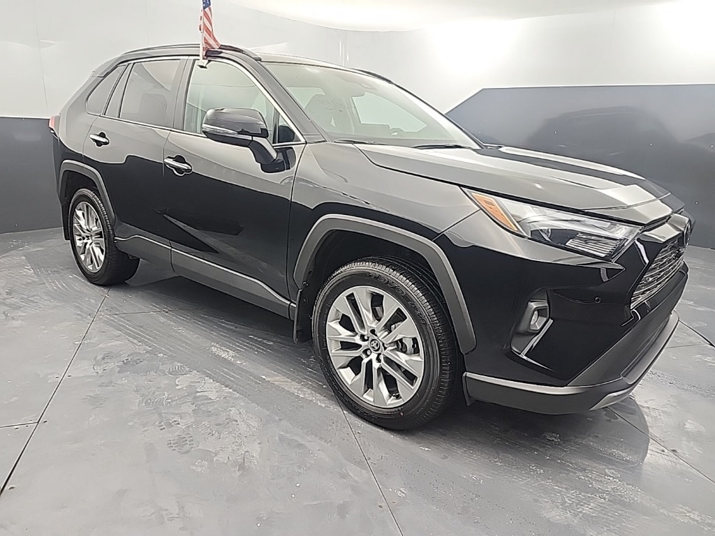 2025 Toyota RAV4 Limited's photo