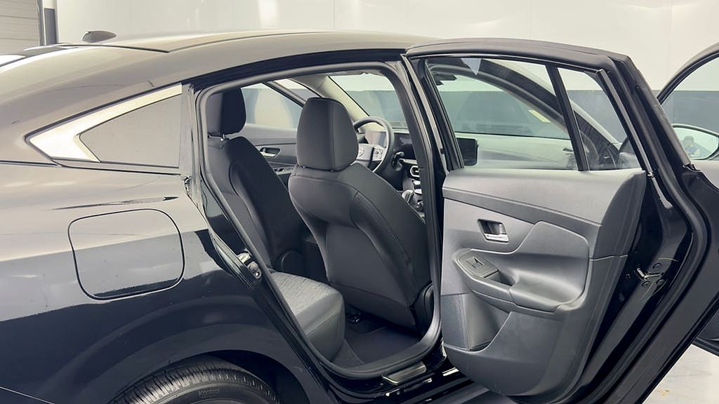 2025 Nissan Sentra S - Photo 19