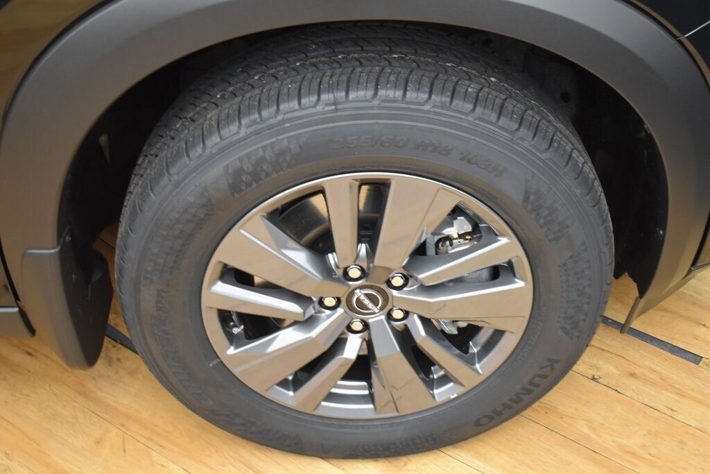 2025 Nissan Pathfinder S photo 2