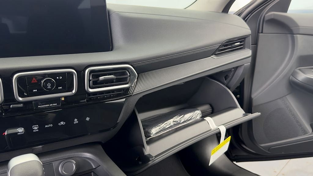 2025 Nissan Sentra S - Photo 31