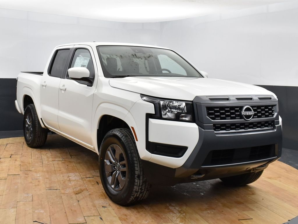 2025 Nissan Frontier SV's photo