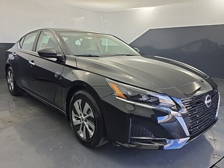 2025 Nissan Altima S Sedan