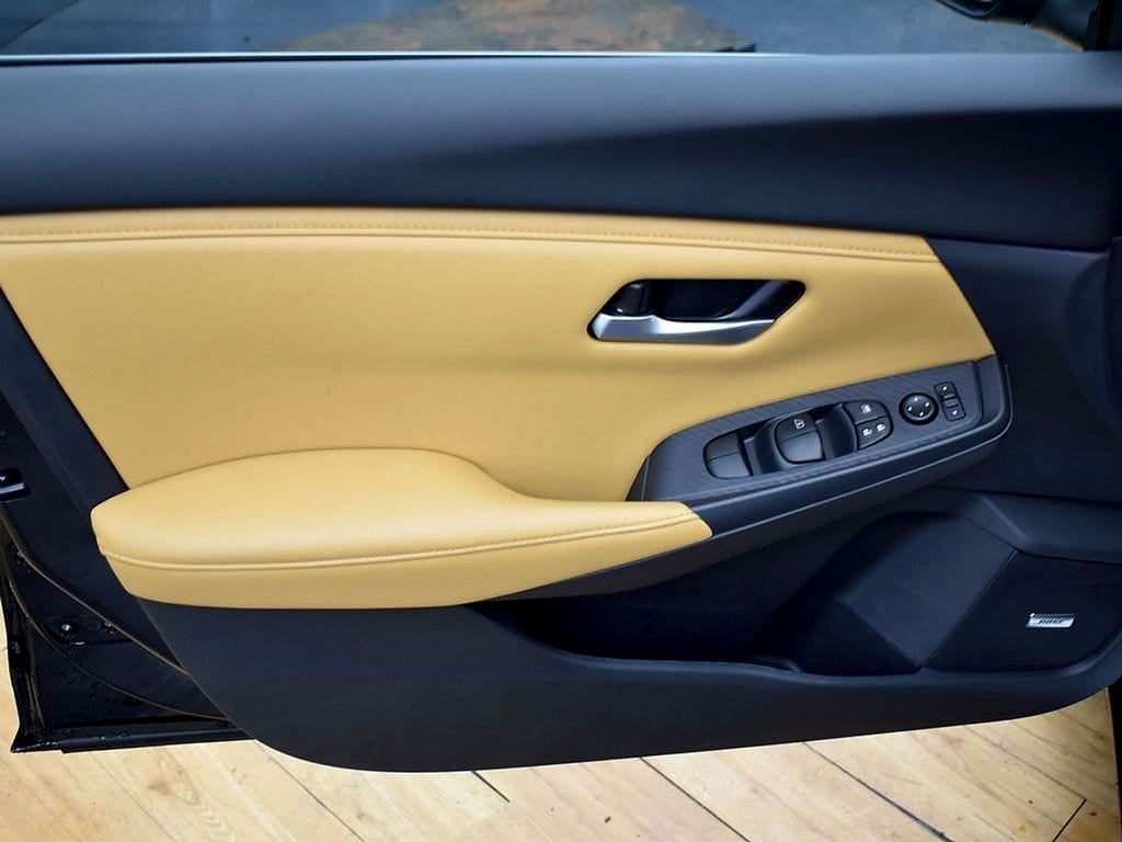 2025 Nissan Sentra SV - Photo 17