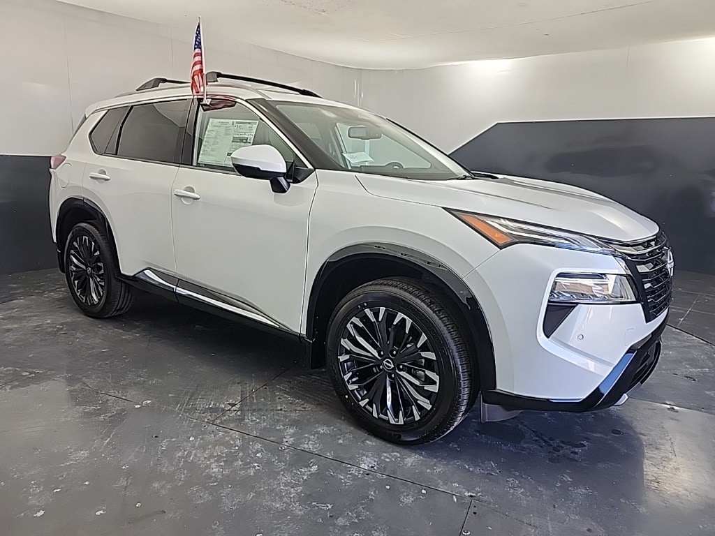 2026 Nissan Rogue Platinum's photo