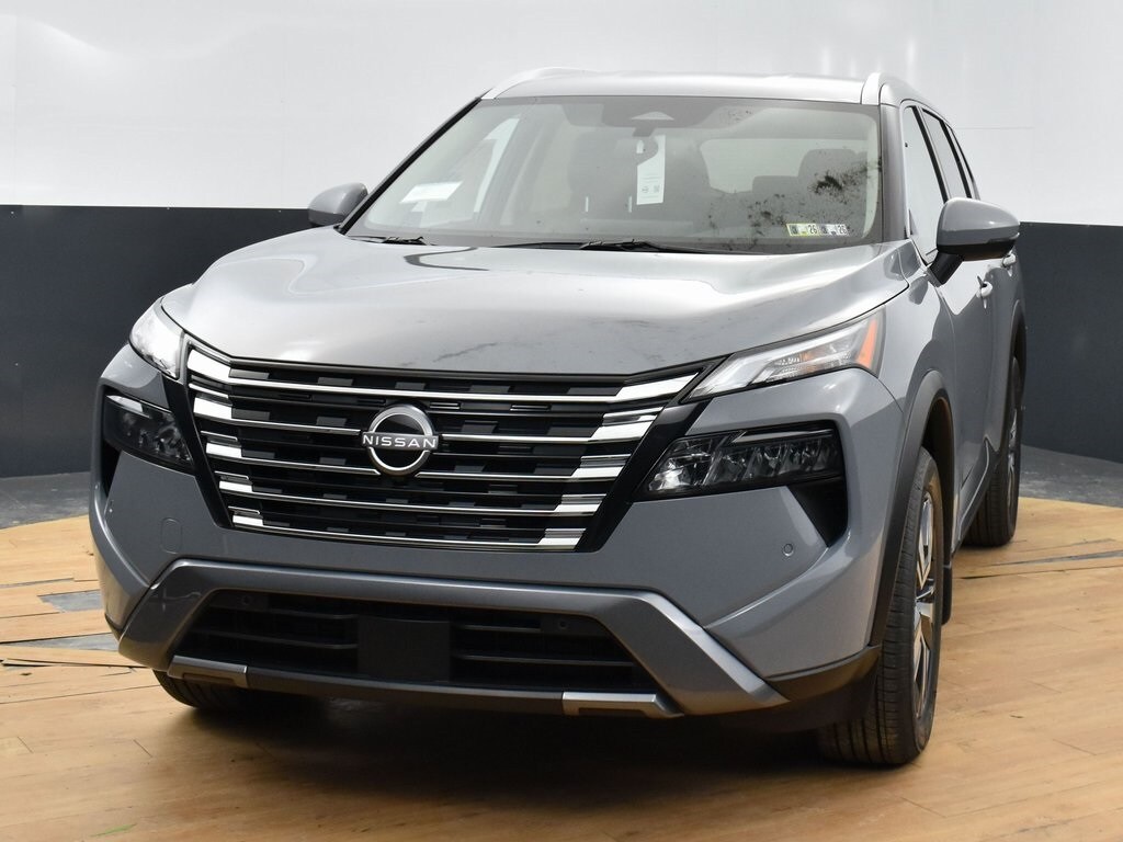 2025 Nissan Rogue SL photo 2