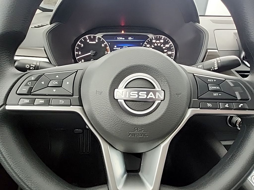 2025 Nissan Altima SV - Photo 32