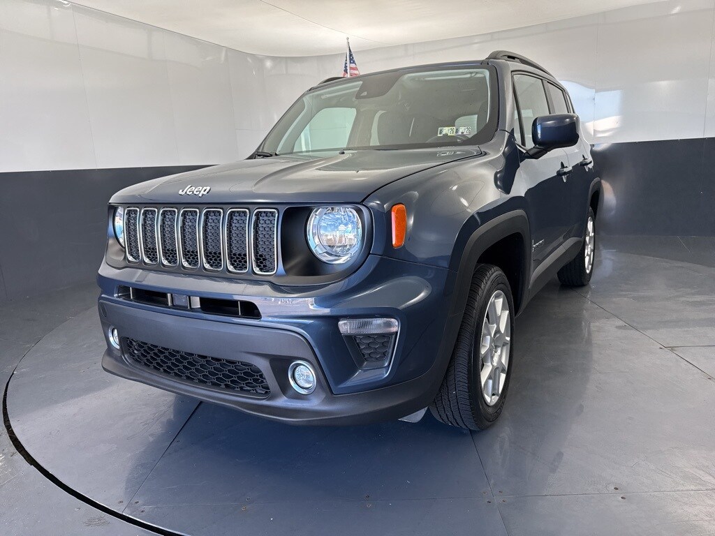 2021 Jeep Renegade Latitude photo 3