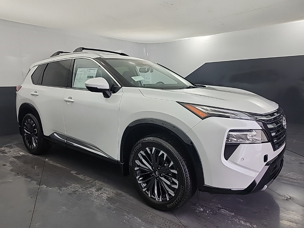 2026 Nissan Rogue Platinum's photo