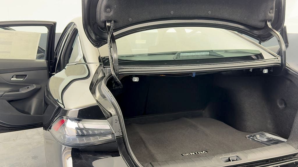 2025 Nissan Sentra S - Photo 18
