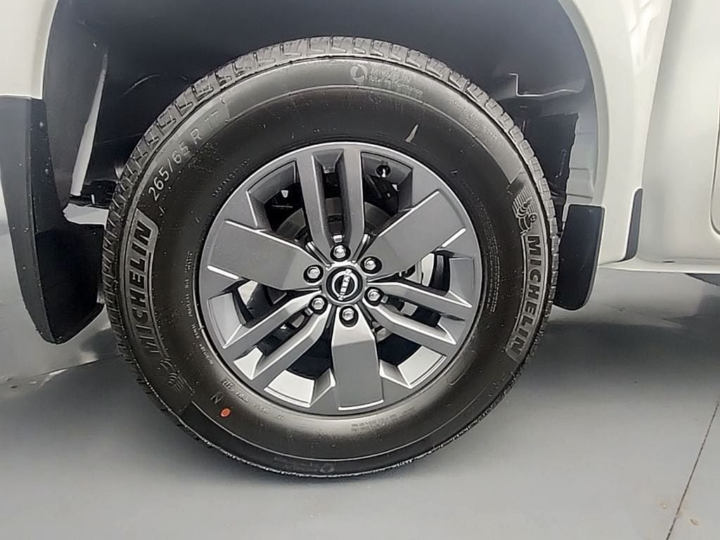 2026 Nissan Frontier SV - Photo 11