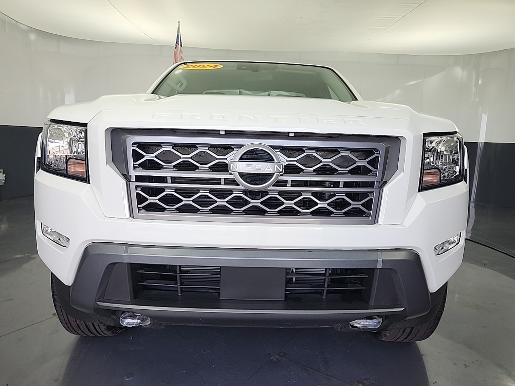 New 2024 Nissan Frontier SV Truck King Cab