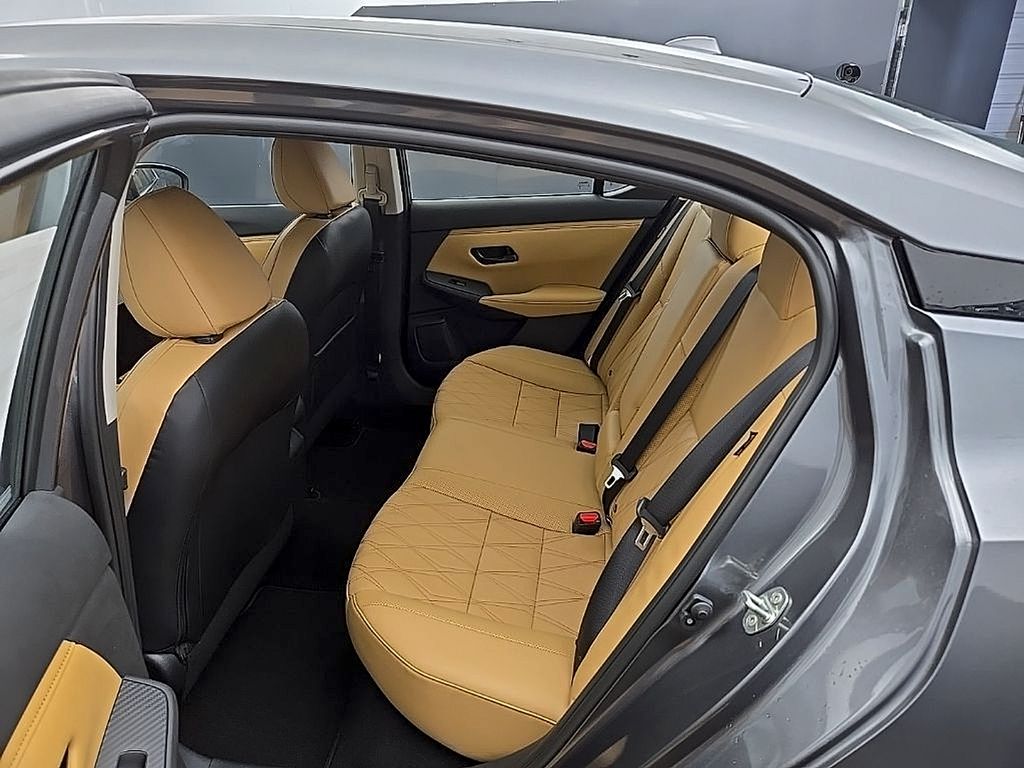 2025 Nissan Sentra SV - Photo 13