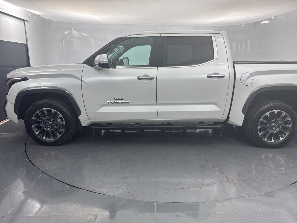 2022 Toyota Tundra Limited photo 4