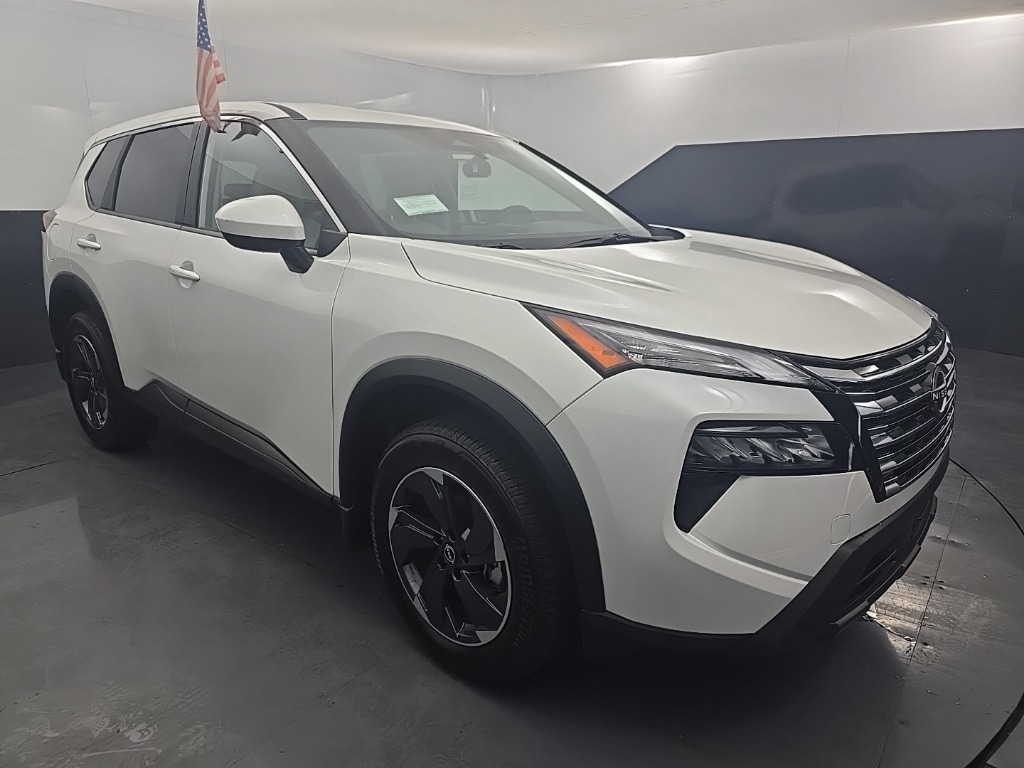 2025 Nissan Rogue SV's photo