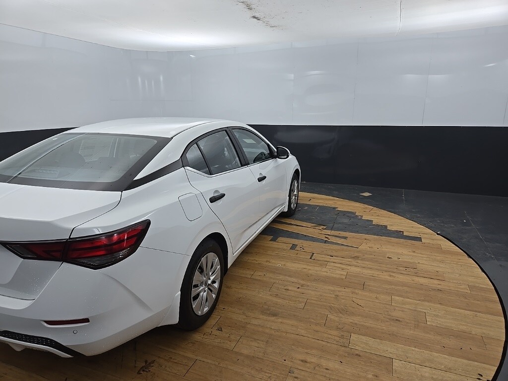 2025 Nissan Sentra S photo 4