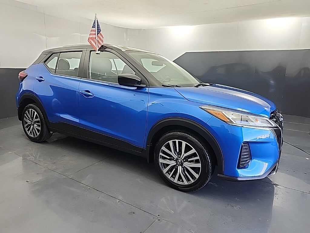 Used 2023 Nissan Kicks SV SUV