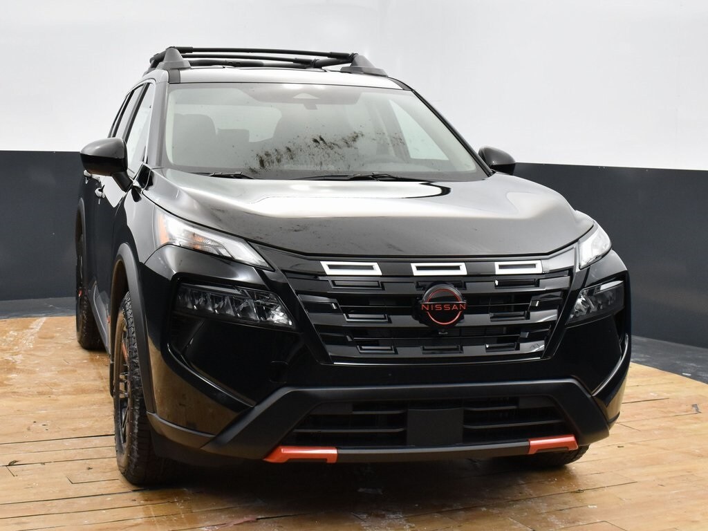 2025 Nissan Rogue photo 2