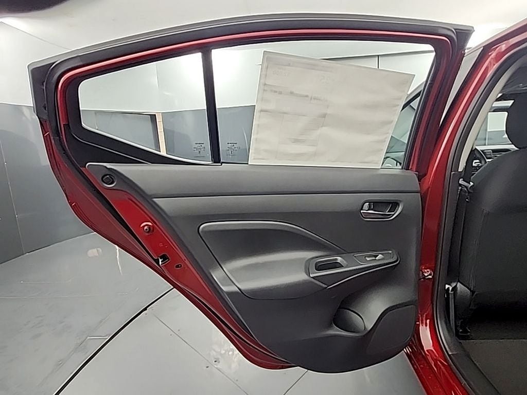 2025 Nissan Versa Sedan SV - Photo 15