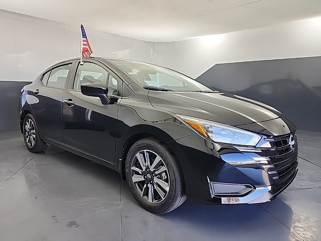 2025 Nissan Versa Sedan SV's photo