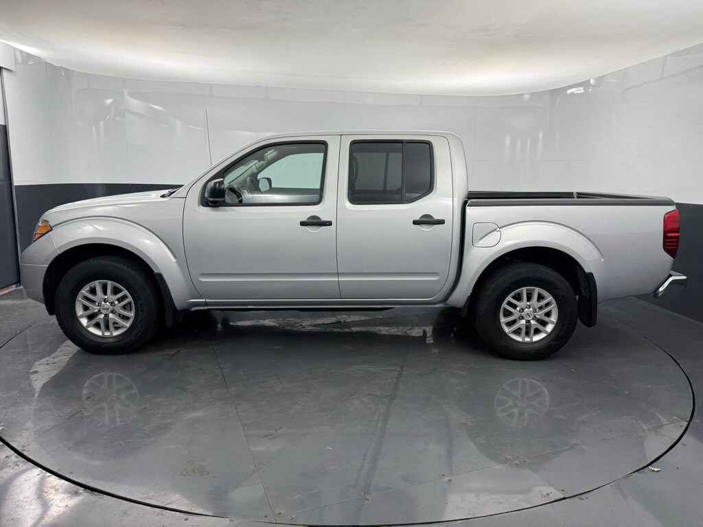 2021 Nissan Frontier SV photo 2