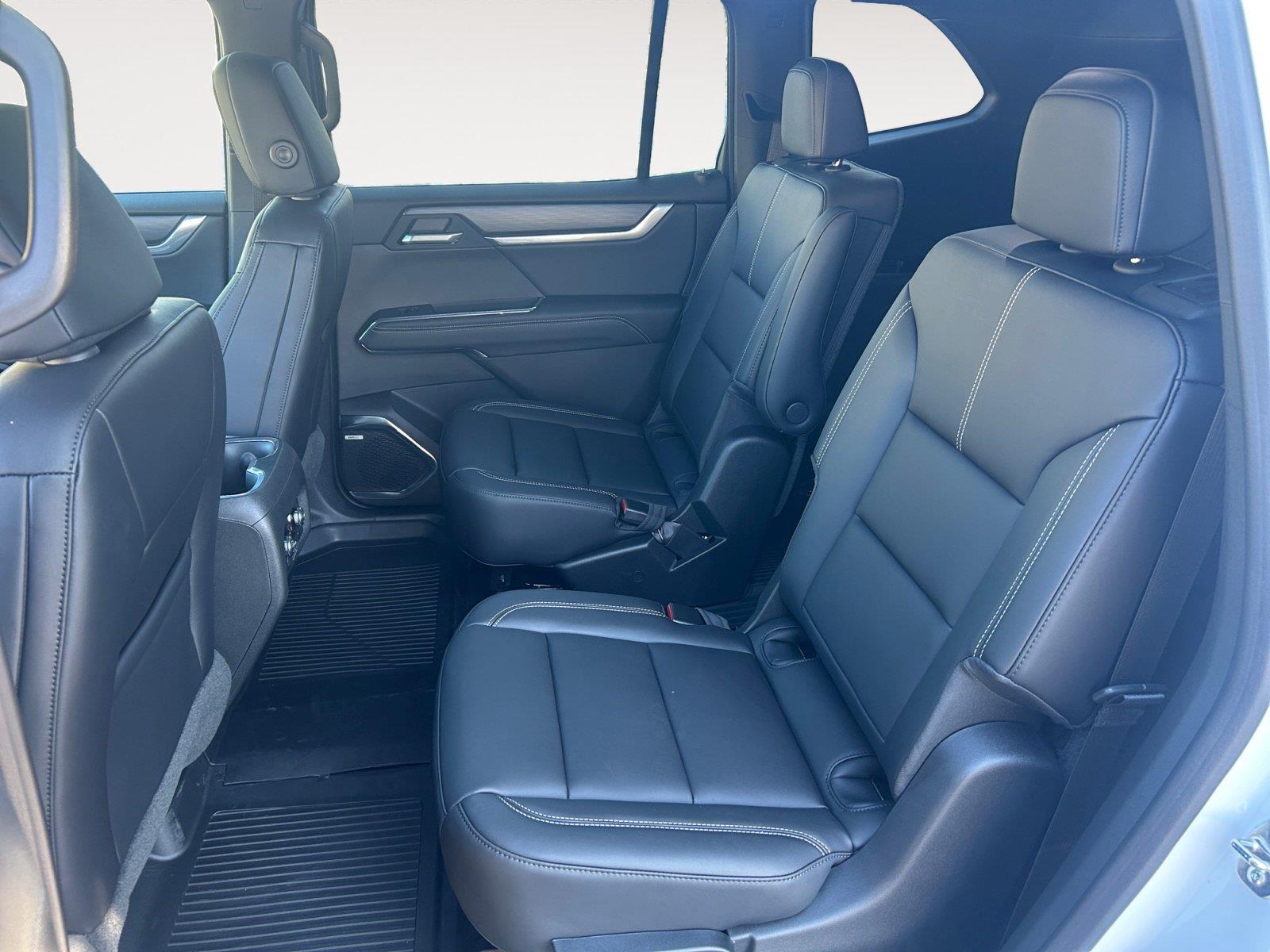 2026 GMC Acadia Elevation - Photo 13