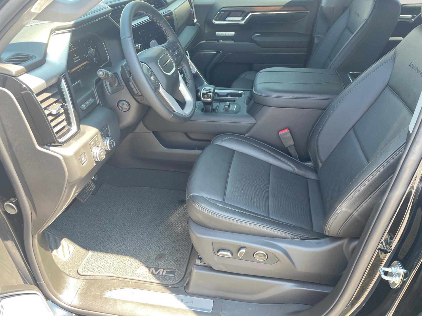 2026 GMC Sierra 1500 Denali - Photo 9