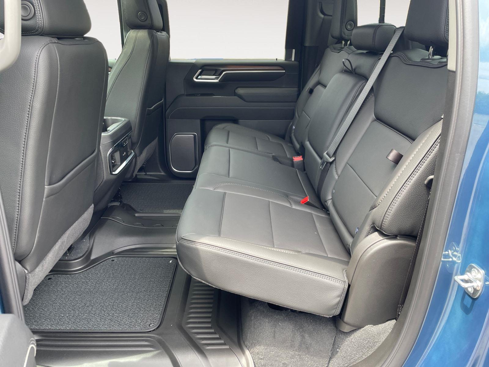 2026 GMC Sierra 2500HD Denali - Photo 13