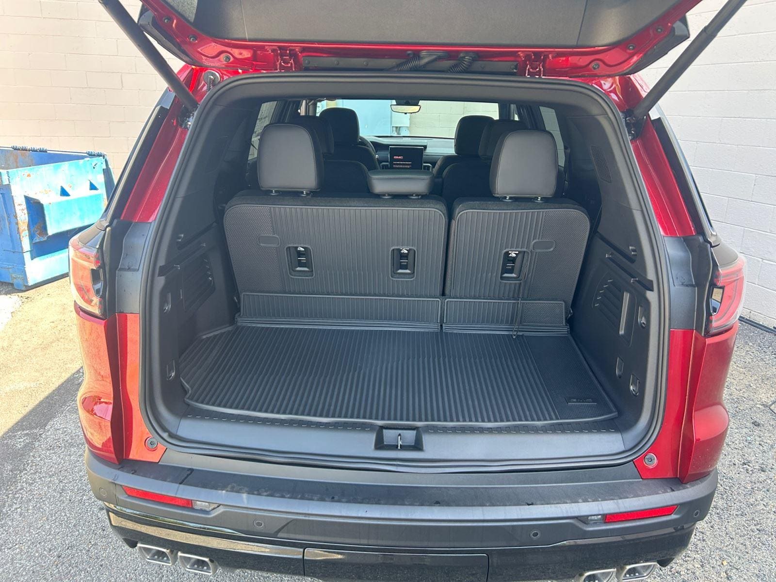 2026 GMC Acadia AT4 - Photo 16