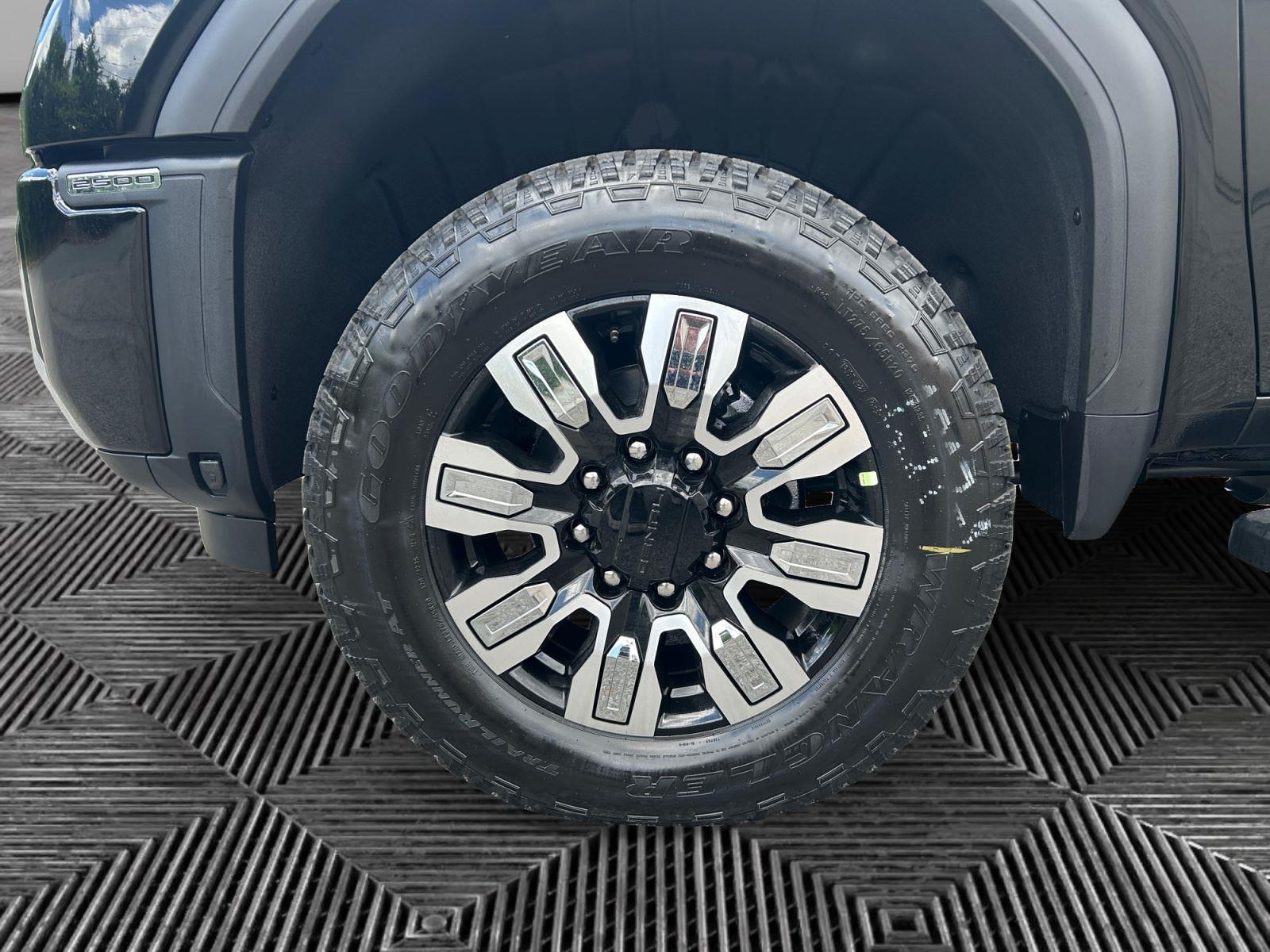2026 GMC Sierra 2500HD Denali - Photo 13