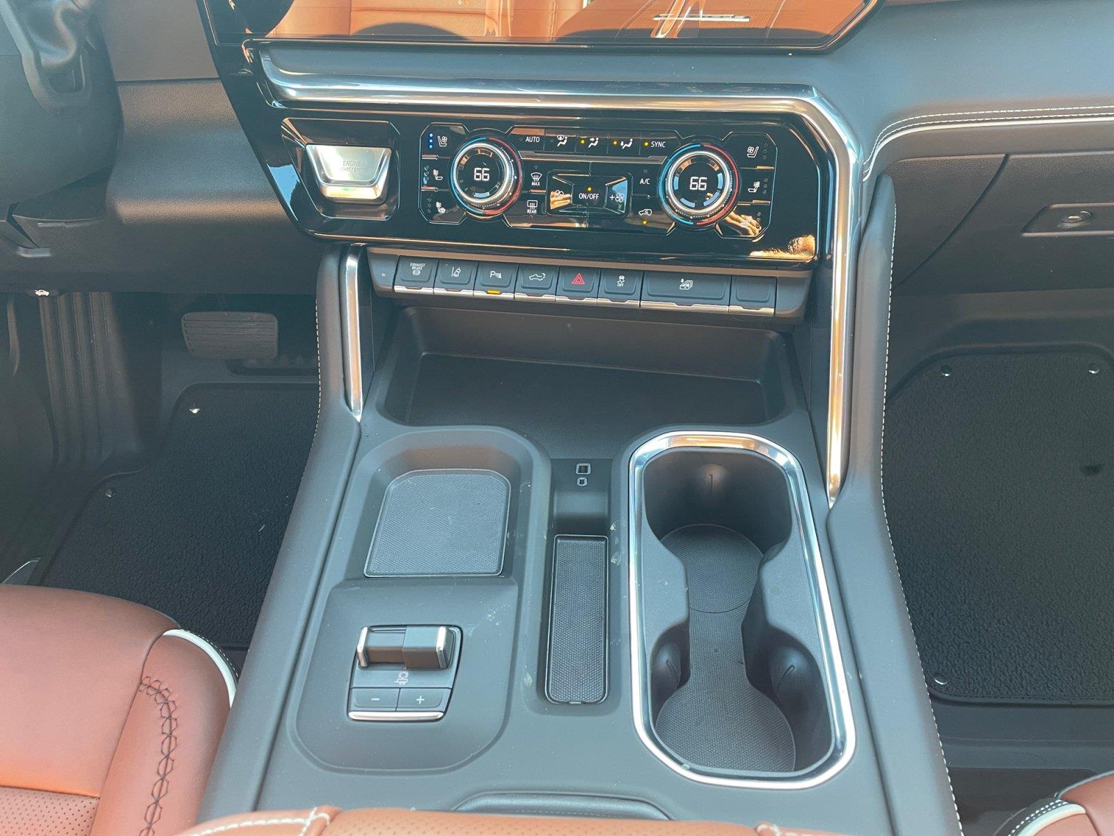 2026 GMC Sierra 3500HD Denali Ultimate - Photo 11