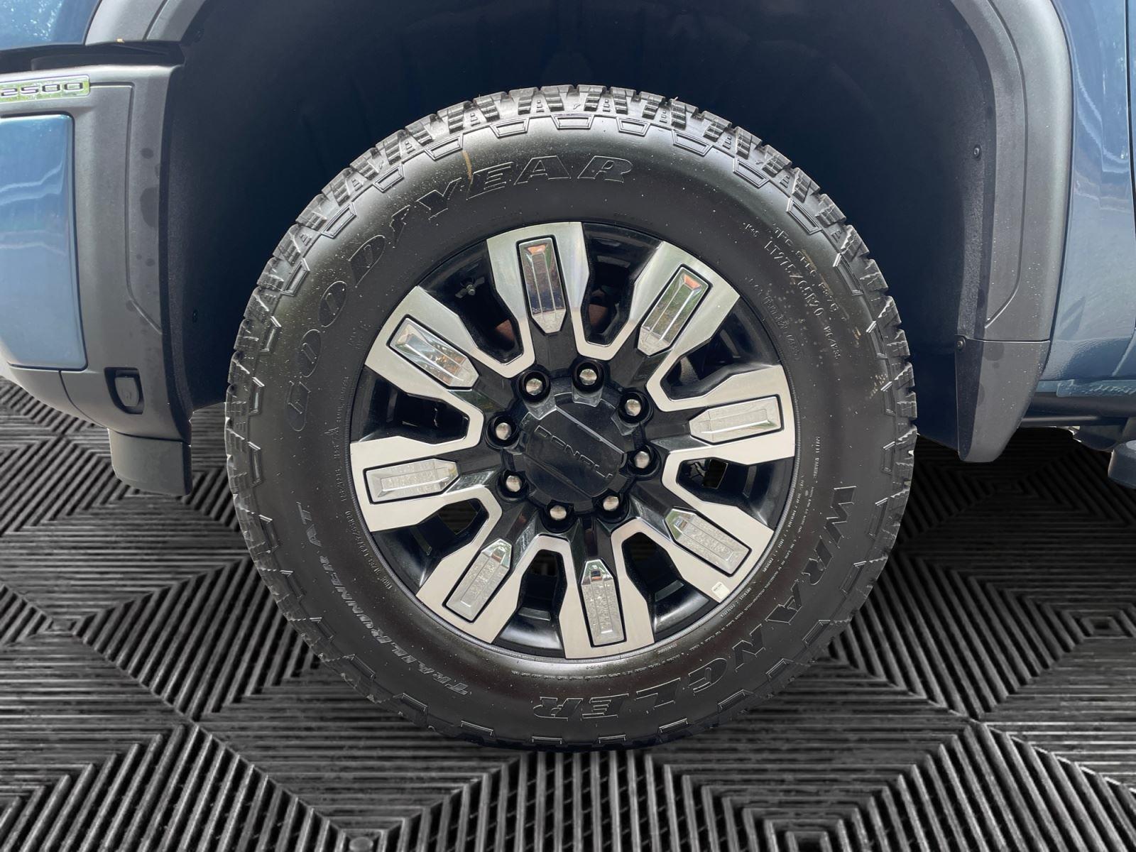 2026 GMC Sierra 2500HD Denali - Photo 14