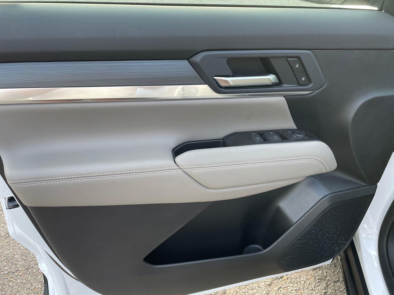 2027 GMC Terrain Elevation - Photo 17