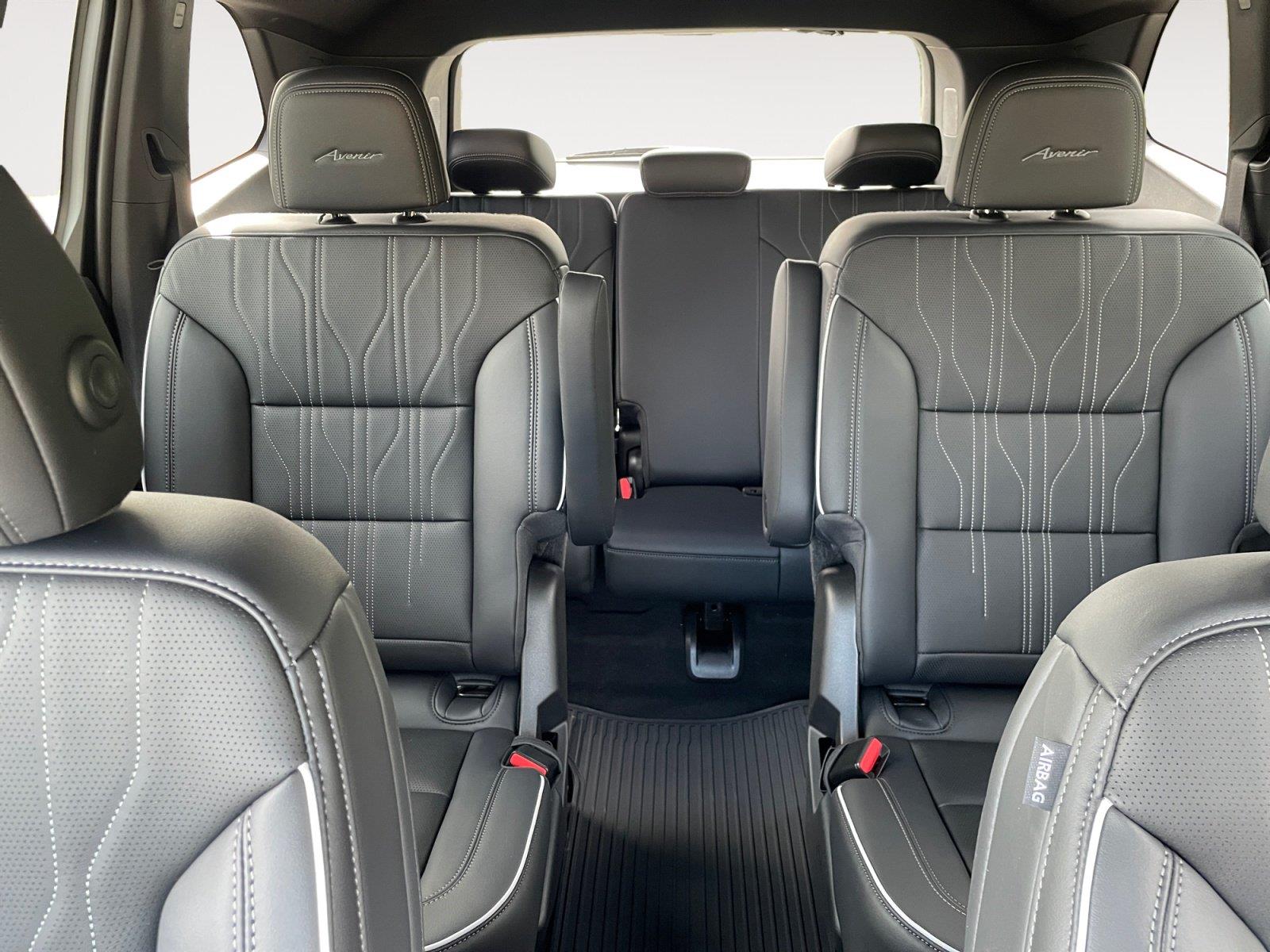 2026 Buick Enclave Avenir - Photo 13